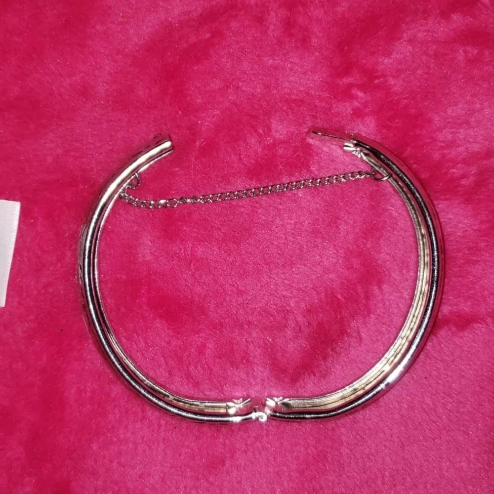 .925 Sterling Silver Bracelet with Floral Vine Engraving Details - Picture 9 of 17